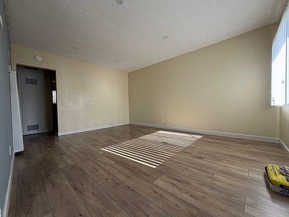 3rd image of 2632 E 15th St APT 2
