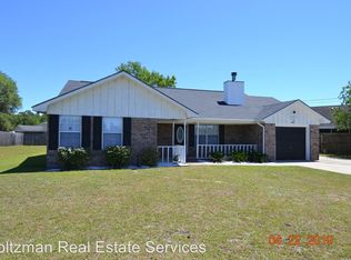 902 Churchfield Dr, Hinesville, GA 31313