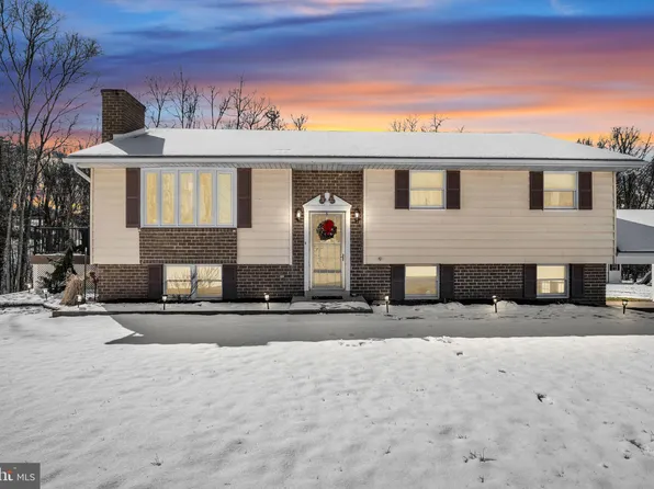 160 Jumper Rd, Newburg, PA 17240