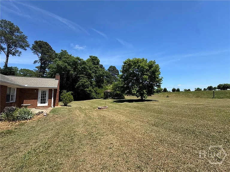 1041 Limmerick Dr — Photo 6