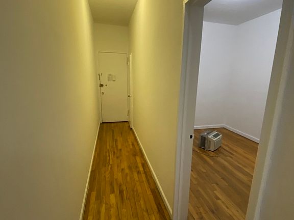 5th image of 450 W 58th St APT 3E
