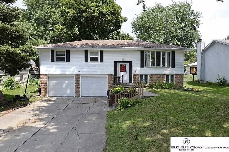 1st image of 11724 Roanoke Blvd