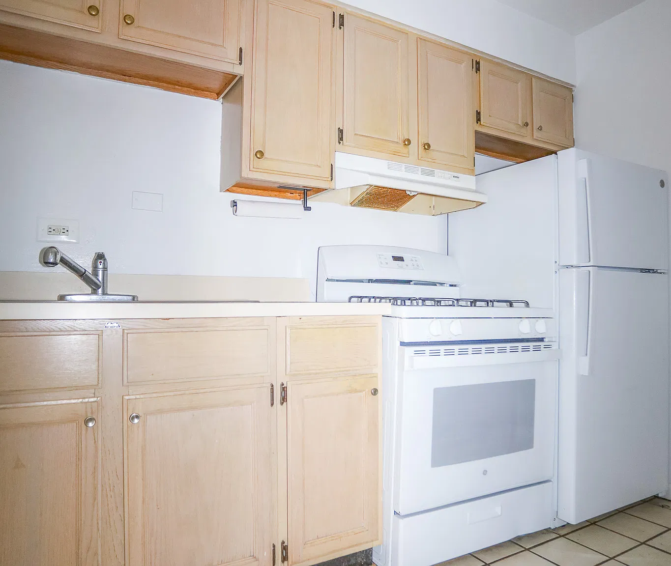 528 W Wellington Ave — Photo 4