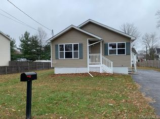 20 Palmer Ave, Middletown, NY 10940