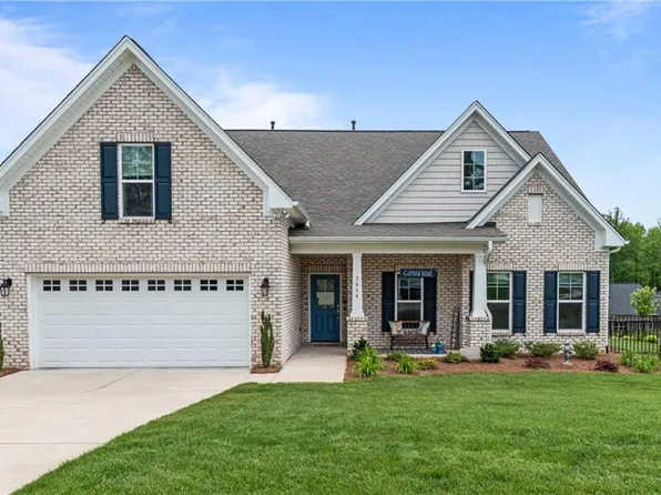 2646 Firefly Rd, Winston Salem, NC 27106