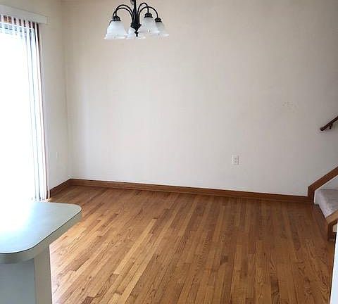3rd image of 427 Carrollton Dr #C