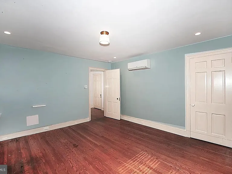 195 Midfield Rd — Photo 21