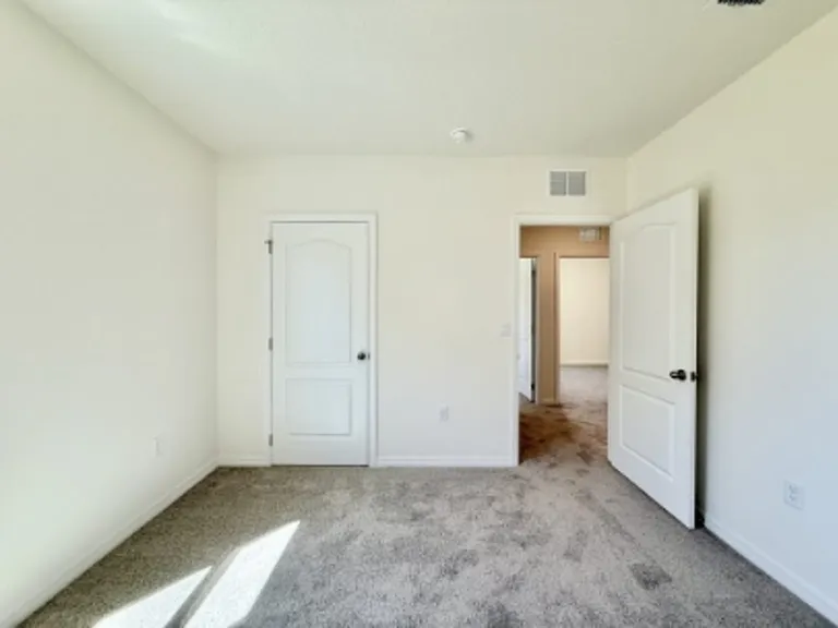 1374 Holodak Dr — Photo 28