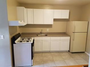 2260 Fairfield Ave APT 2C, Bridgeport, CT 06605