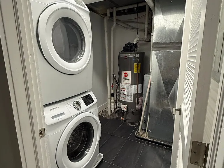 LUDLOW_4100 — Photo 24