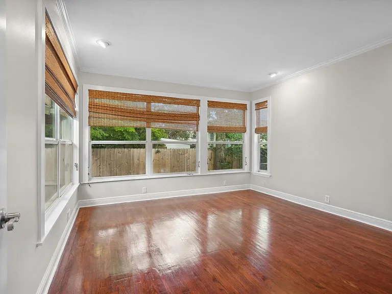 2519 Octavia St — Photo 18