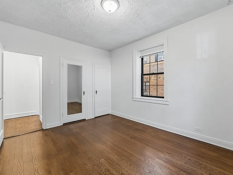 14 N Chatsworth Ave #1K — Photo 11