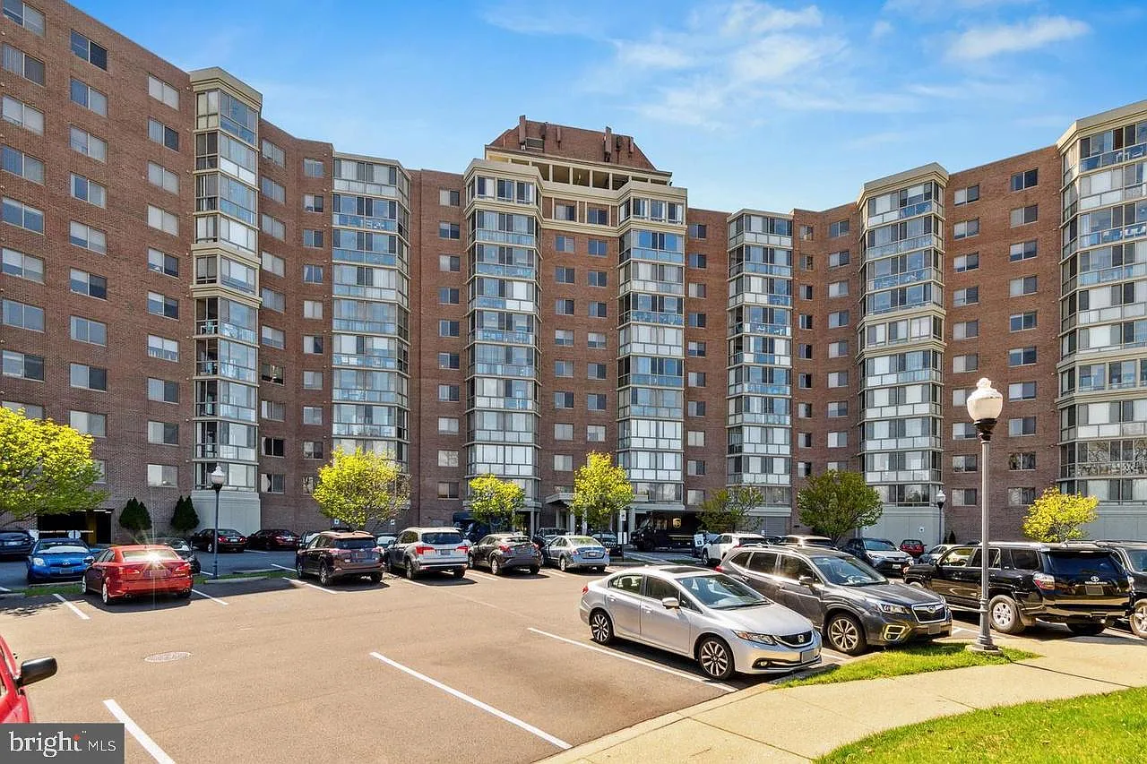 3200 N Leisure World Blvd APT 918 photo 1