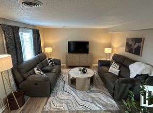 917 Davis Blvd APT 4, Sikeston, MO 63801