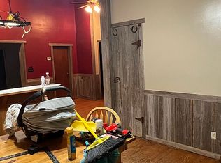 922 Key Rd, Hope, KS 67451