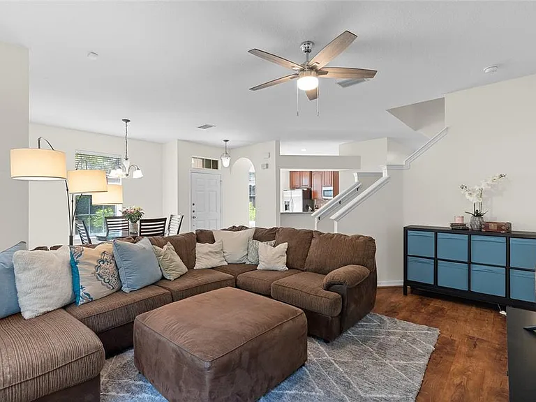 6714 Breezy Palm Dr — Photo 10