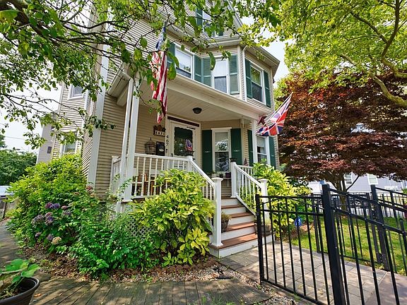 2nd image of 467 Brock Ave
