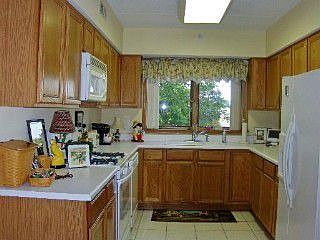 3rd image of 4655 N Cumberland Ave APT 211