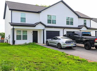237 & 241 Whispering Hills Blvd, Bowling Green, KY 42101