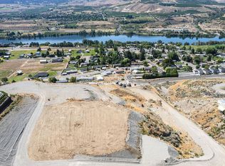 925 S Noble Moonburn Ln, East Wenatchee, WA 98802
