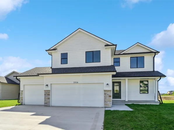 2516 NW Linwood Ct, Ankeny, IA 50023