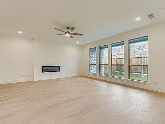 2nd image of 3529 Kings Ct