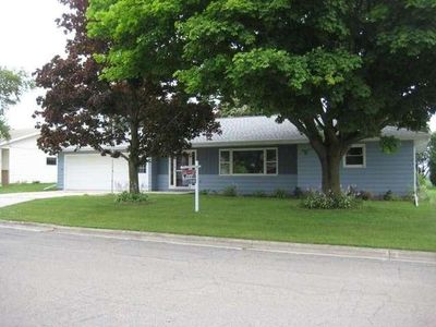 511 Bishop Ave, Plymouth, WI, 53073