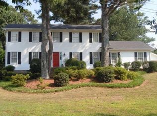 2517 Lakebrook Ct, Dunwoody, GA 30360