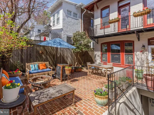 3726 Jocelyn St NW, Washington, DC 20015