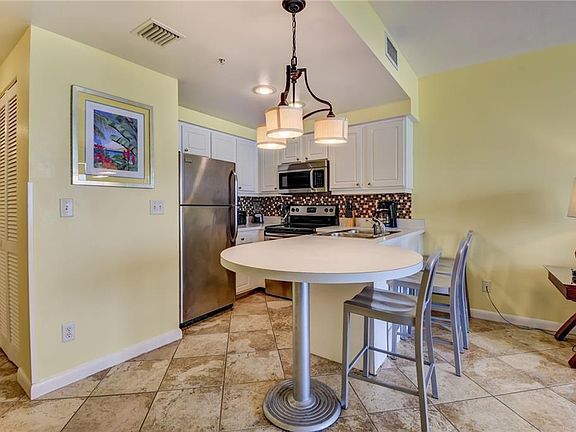 4th image of 300 N Atlantic Ave #1210