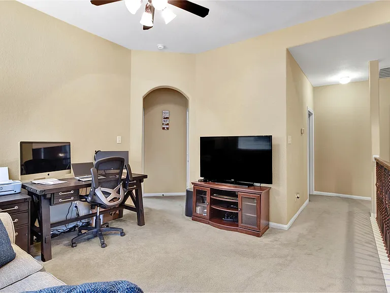 21 Cheswood Manor Dr — Photo 26