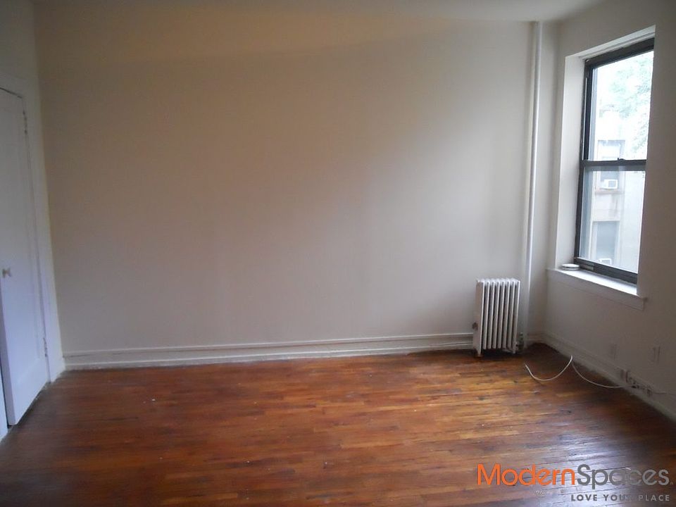 1st image of 2415 28th St #4B