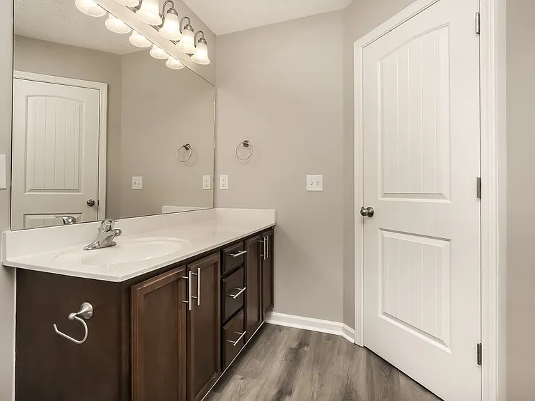8481 Lawson Dr — Photo 12