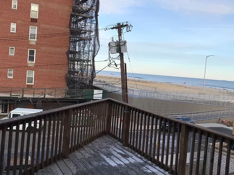 Beach 124th St — Photo 7
