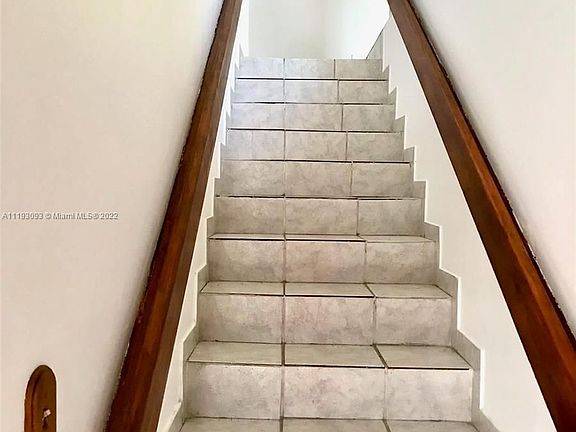 2nd image of 8031 Lake Dr APT 202