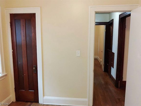 4th image of 4110 Behrwald Ave