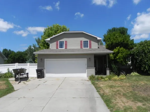 4712 Deva Dr, Grand Island, NE 68801