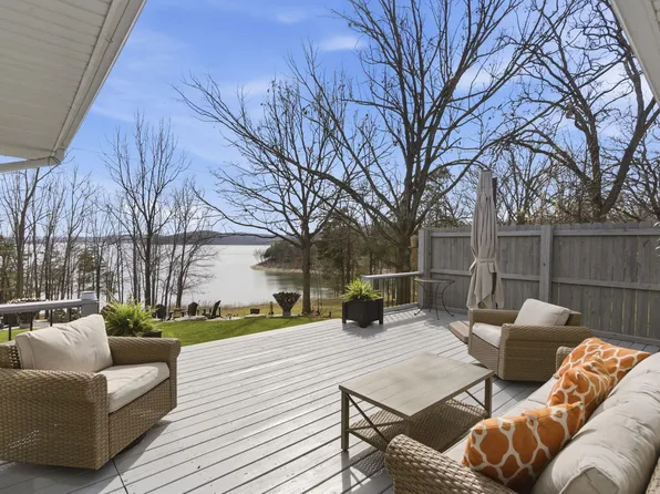 453 Dale Avenue, Hollister, MO 65672