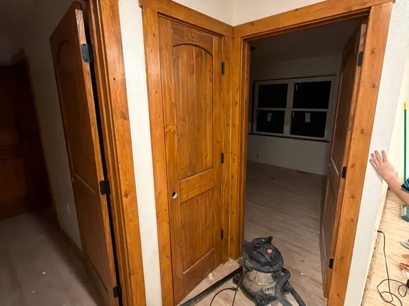 507 E 11th St, Russellville, AR 72801