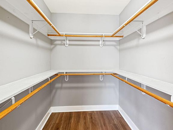 5th image of 575 Elm Ave APT 11