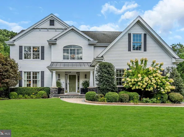 2 Poplar St, West Creek, NJ 08092