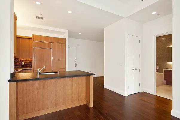 Rented by Renetta Real Estate | media 31