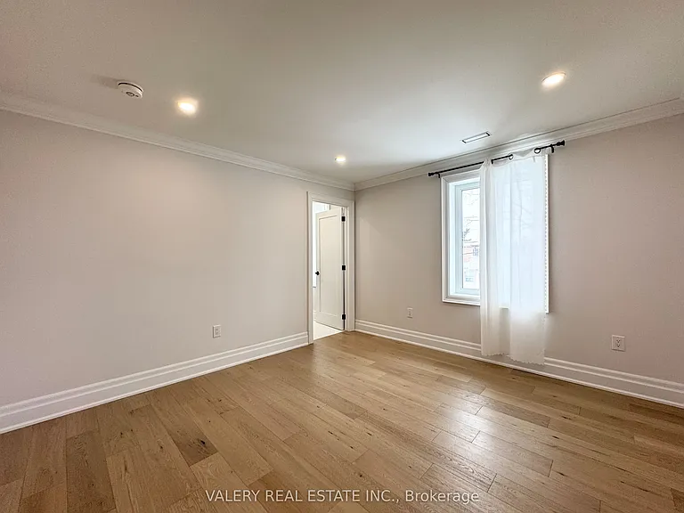 30 Morgan Ave #1 — Photo 25