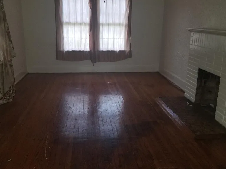 4325 74th Pl N — Photo 3