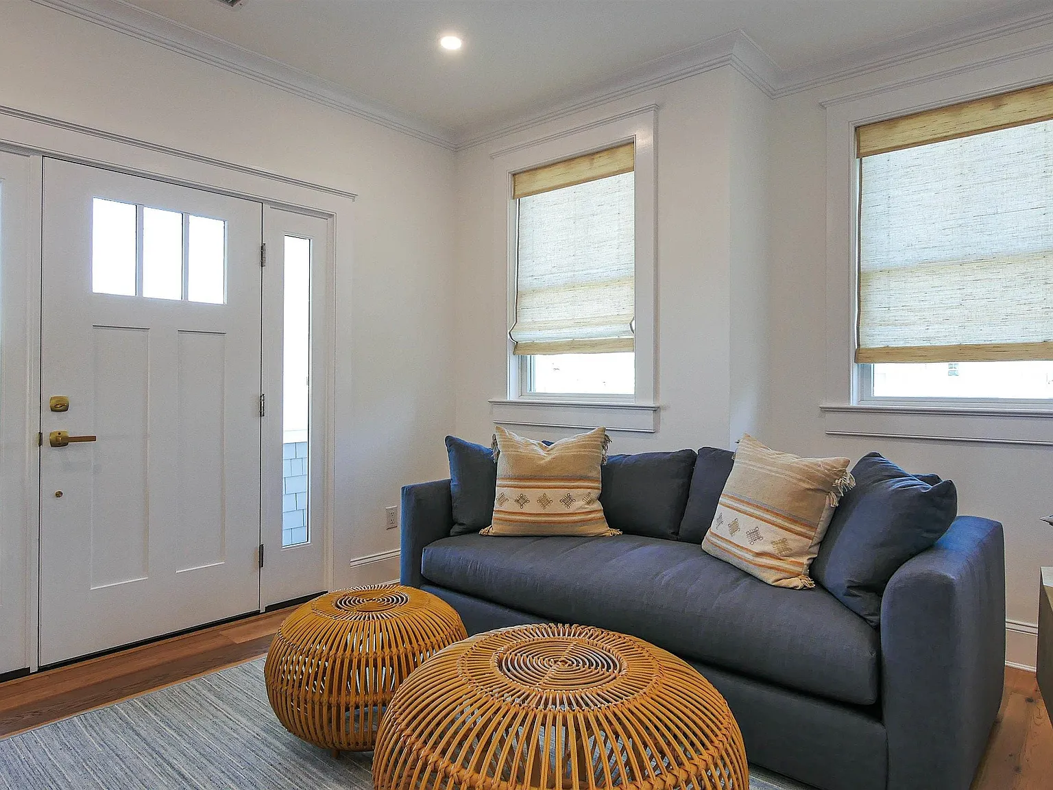4 bed, 3.5 bath, $32,500 — Photo 2