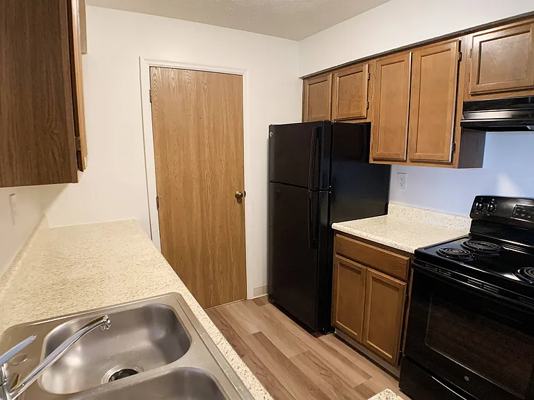 Steeplechase Apartments — Photo 58