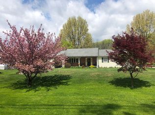 869 Stackstown Rd, Bainbridge, PA 17502
