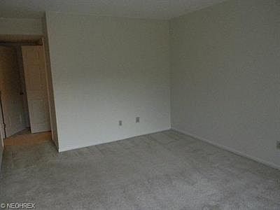 4th image of 459 W Streetsboro St APT D