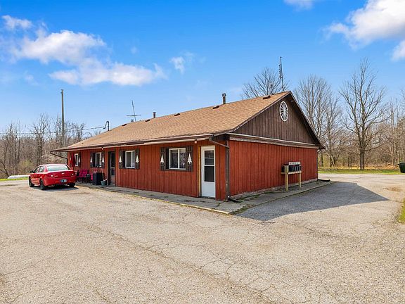 3rd image of 4865 W Us Highway 30