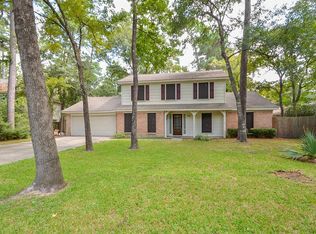 54 Crystal Lake Ln, Spring, TX 77380
